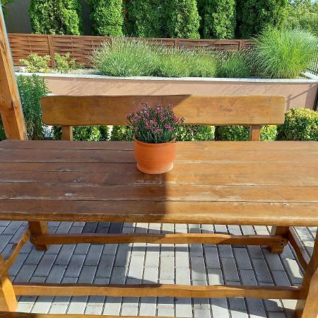 Laura-Haus Apartment Вонярквашеги Екстериор снимка